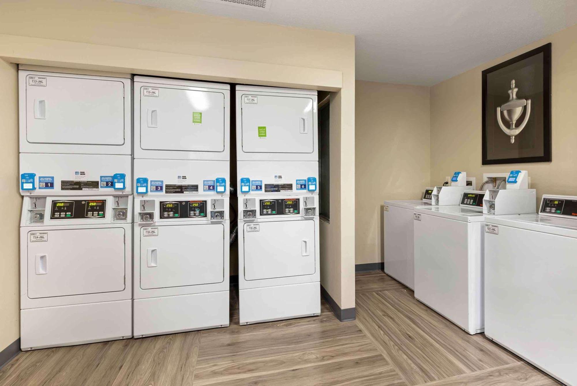 Extended Stay America Select Suites - St Louis - Airport - Central Bridgeton Eksteriør billede